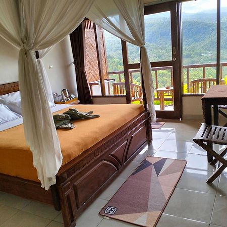 Made Oka Homestay And Warung Munduk  Exterior photo